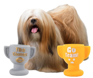 Zabawka dla psa w kształcie trofeum