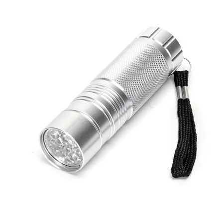 Latarka LED na baterie AAA kieszonkowa